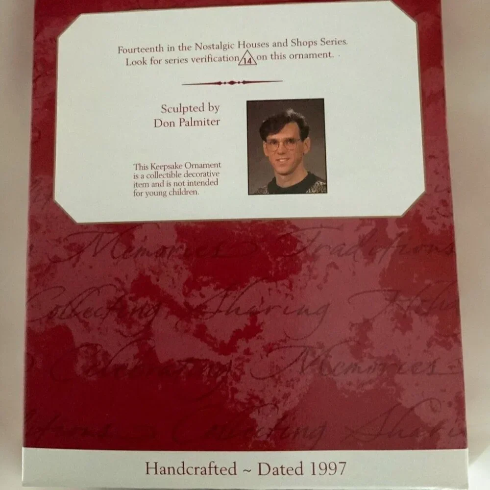Vintage Hallmark Ornament Cafe Nostalgic Houses Shops Collectors Series 1997